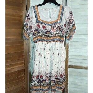 In Loom Boho Dress Size Large White Floral Square Neck Short Sleeves Knee Length